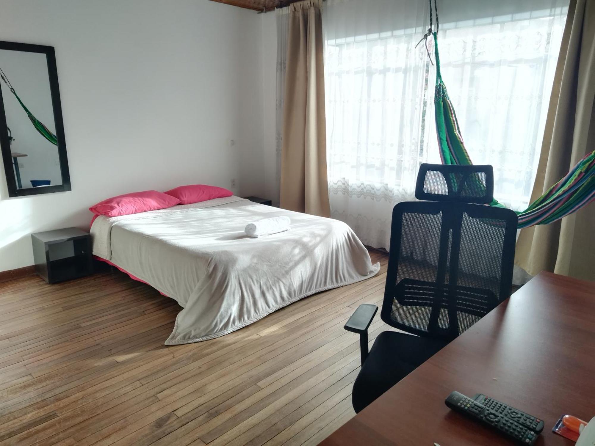 Casa En Bogota Ubicada En Zona Central Екстериор снимка